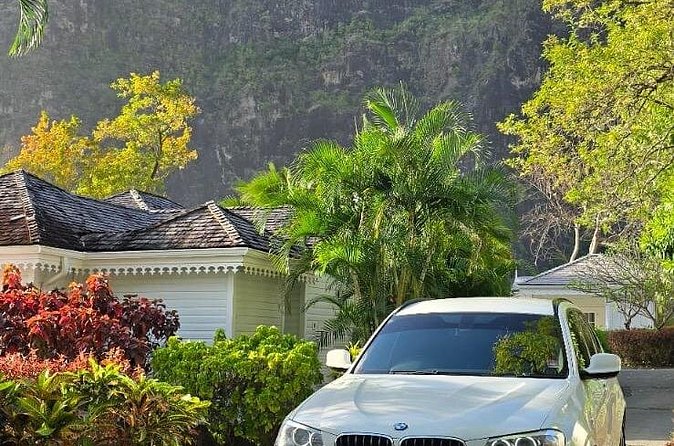 Airport Transfer to Secrets Resort and Spa (Round Trip) - Who will get the most from this ride