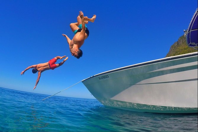 Dash and Splash Snorkel Adventure St Lucia - Cruising past St. Lucia’s west coast