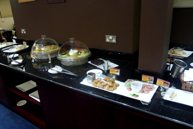 Departure VIP Lounge & Free transfer from Any Resort - What can go wrong on departure day?
