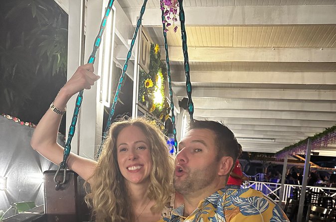 Friday night street party Private transfer & guide - Who should book this private night out?