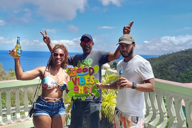 Gros Piton Hike with Dannyboy & Co. - Meeting the Gros Piton reserve guide