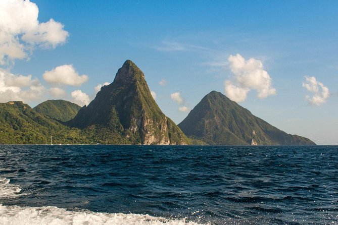 Gros Piton Hike - At the trailhead, the climb starts simply