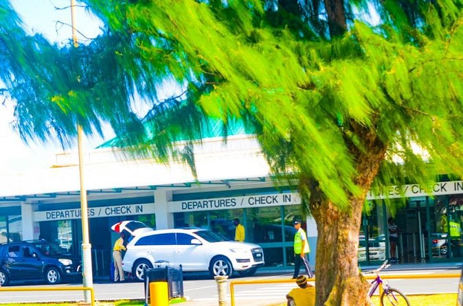 Hewanorra International Airport (UVF) Shuttle One-Way - Local stories from drivers such as Winton and Ryan