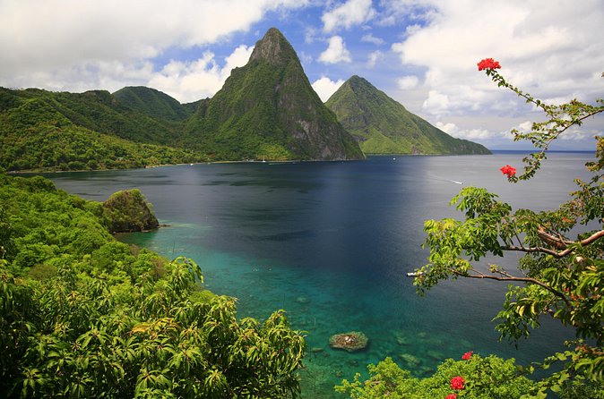 Hop & Drop Soufriere Transfer - Arriving in Soufriere with time to choose your own plan