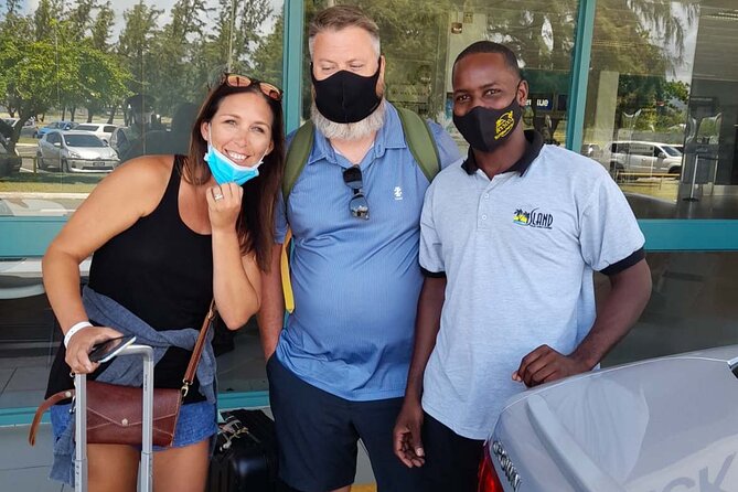 International Airport (UVF) Transfers & Fast track VIP Service(Roundtrip) - Snacks, water, and Piton beer