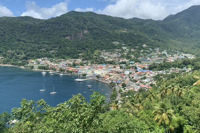 Private All-Inclusive Sea and Land Tour in St Lucia - Cruising south toward the Pitons