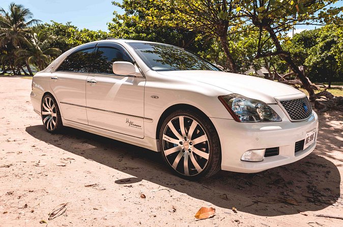 Private Car Service - Bottled water, infant seats, and family comfort