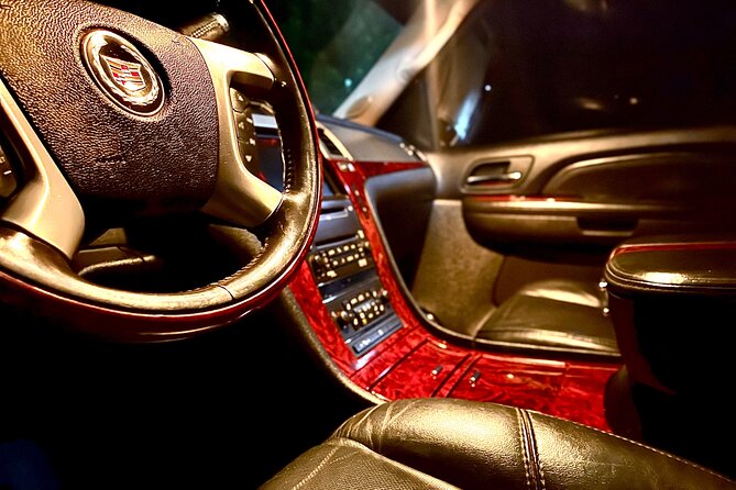 Private Luxury Round-Trip Transfer: Hewanorra International Airport - Vehicle size deserves your attention