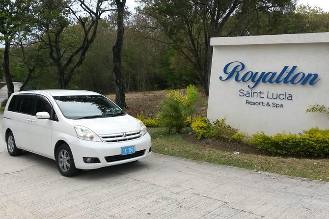 Private St Lucia Airport Transfer to Royalton Saint Lucia Resort - Meeting your driver at Hewanorra Airport