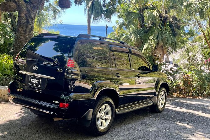 Private UVF (Hewanorra) Airport Transfers - Leaving Hewanorra Airport for Soufriere