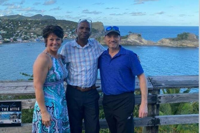 Roundtrip Transfer from UVF Airport to Resorts in Gros Islet (Groups of 4 Plus) - Service personality and the local touch