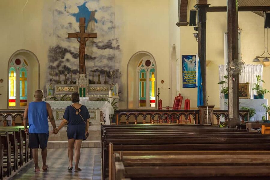 Saint Lucia: Soufriere Volcano Experience - What to pack for a wet and sulfurous day