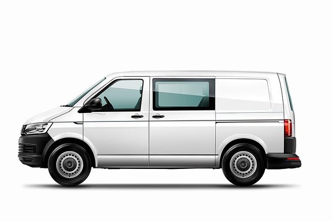 Shared Arrival Transfer: Saint Lucia International Airport to Hotel - The air-conditioned minivan and shared departure
