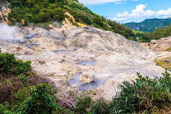 Soufriere Island Delight - Sulphur Springs and the drive-in volcano