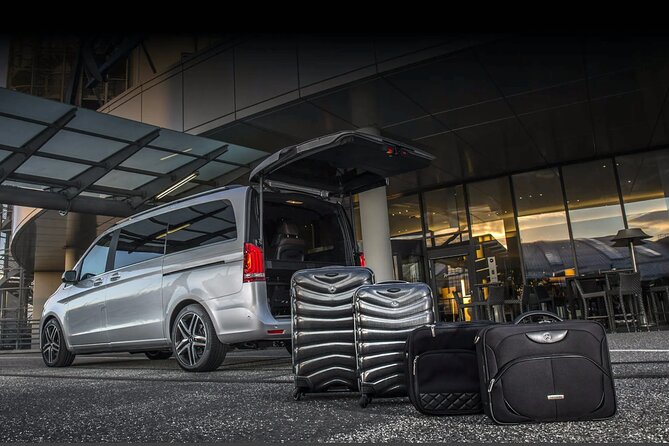St Lucia Airport VIP Services & Private Transfers - The handoff from airport escort to private transfer