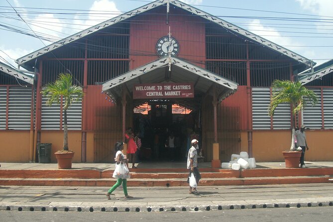 St. Lucia Island Short Tour - Roseau Valley and the story behind bananas