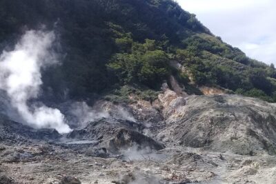 Sulphur Springs Drive- in Volcano Tour & Therapeutic Mud baths