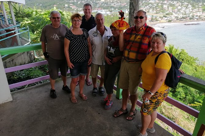 St Lucia Sunday's Tour - The Pitons appear near Soufriere