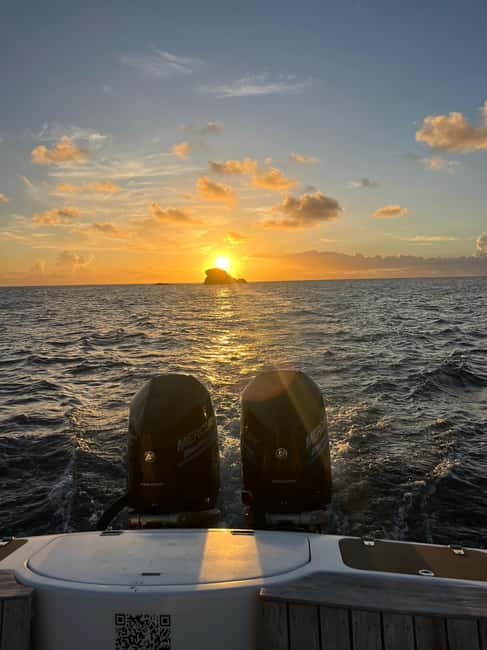 St. Lucia: Sunset Cruise, best way to end a day in paradise - What a small group means for your evening