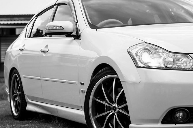 UVF Airport Transfers - The private vehicle makes arrival easier